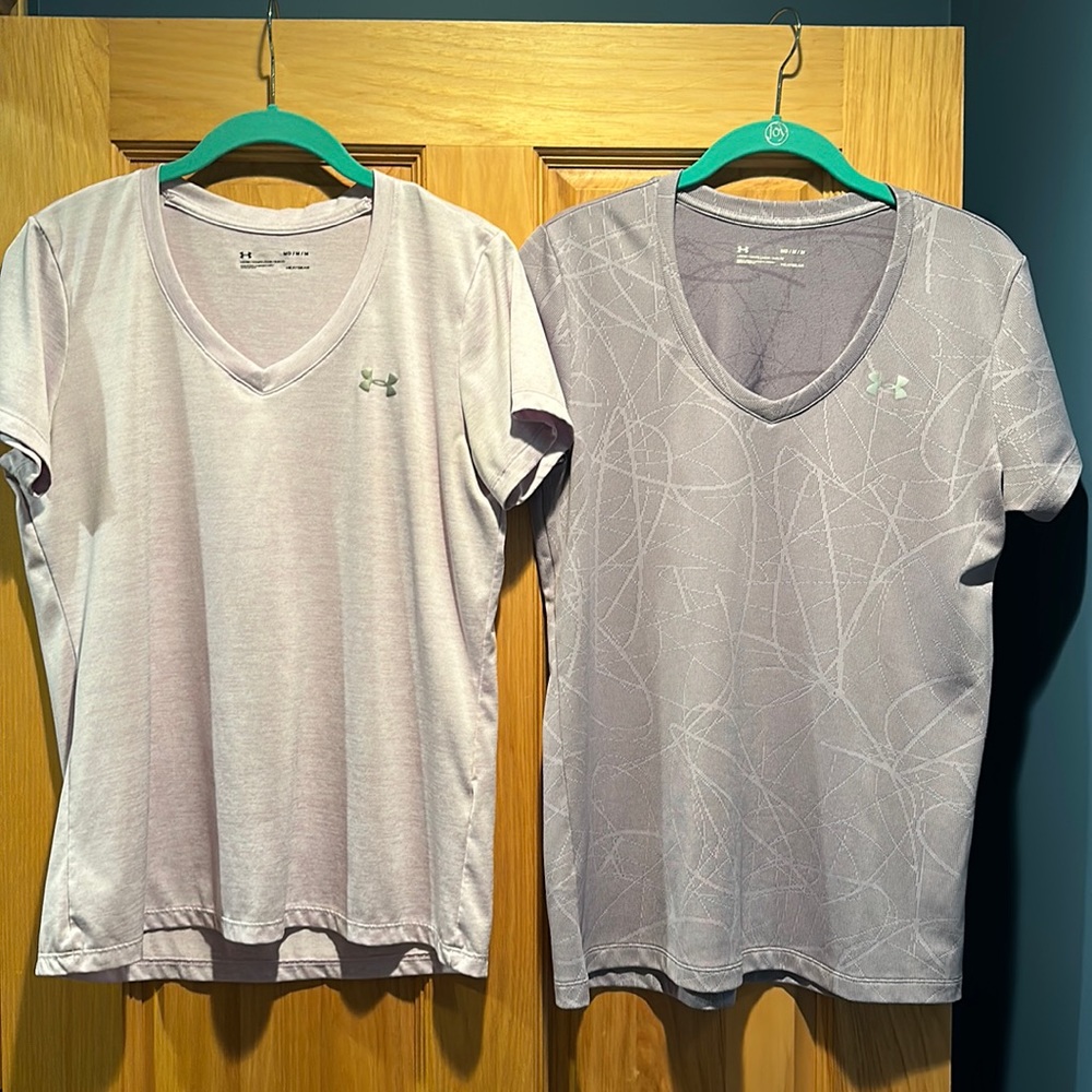 Women’s Under Armour loose fit short sleeve shirts-2 pack
